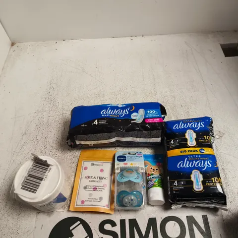 APPROXIMATELY 15 ASSORTED HEALTH AND BEAUTY PRODUCTS INCLUDING ALWAYS SECURE NIGHT, BRUSH-BABY APPLEMINT TOOTHPASTE AND MAM ORIGINAL NIGHT