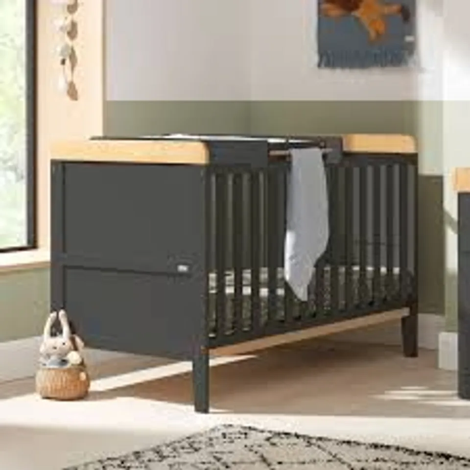 BOXED TUTTI BAMBINI RIO COT BED WITH COT TOP CHANGER - SLATE GREY AND OAK FINISH (1 BOX)