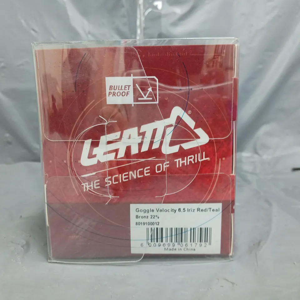  BOXED LEATT VELOCITY 6.5 MOTOCROSS HELMET GOGGLES
