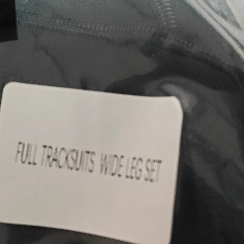 LULULEMON FULL TRACKSUIT WIDE LEG SET - SIZE UK 8