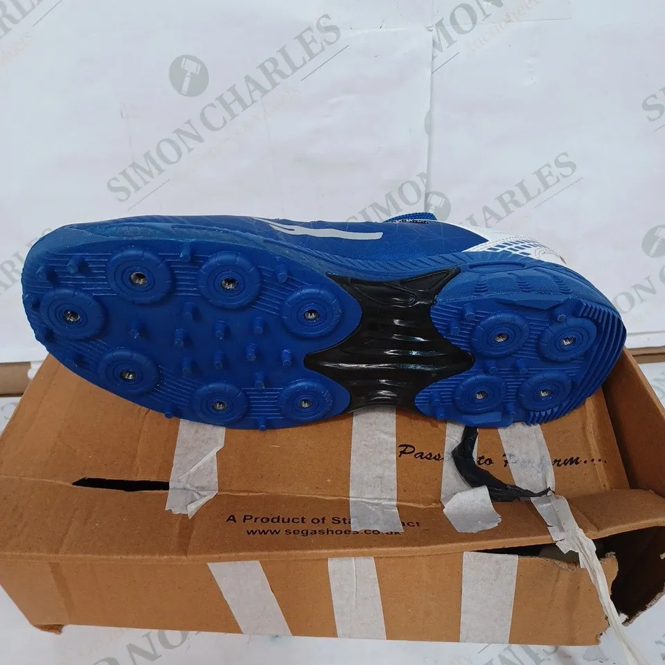 PAIR OF SEGA FOOTBALL BOOTS WITH STUDS - BLUE / SIZE: 8 UK