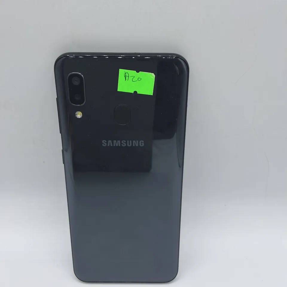 UNBOXED SAMSUNG GALAXY A20 32GB IN BLACK WITH CASE