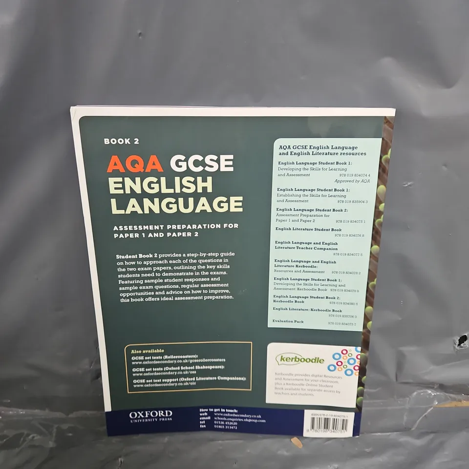 AQA GCSE ENGLISH LANGUAGE: STUDENT BOOK 2