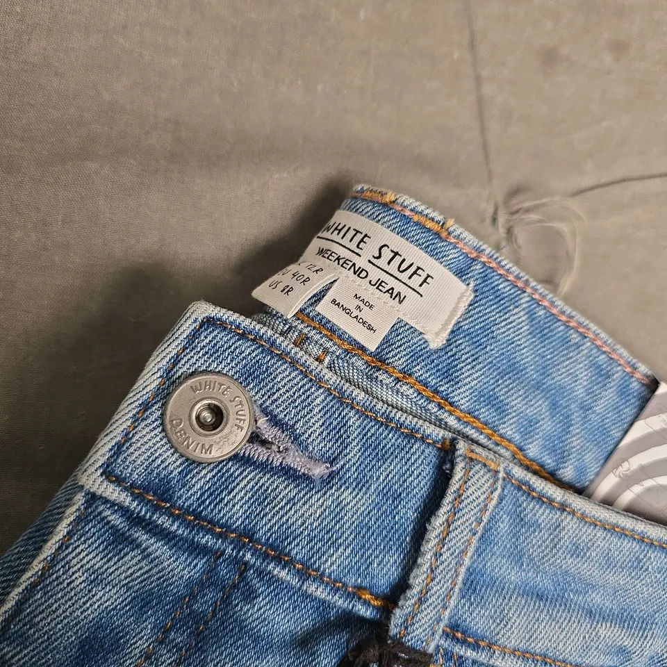 WHITE STUFF FREYA WEEKEND JEANS IN LIGHT BLUE - UK 12/R