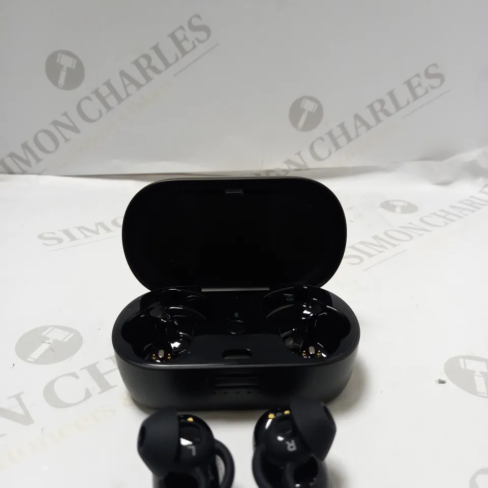 BOSE QUIETCOMFORT EARBUDS NOISE CANCELLING HEADPHONES