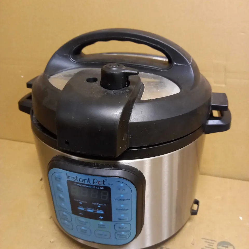 INSTANT POT DUO SMART PRESSURE COOKER