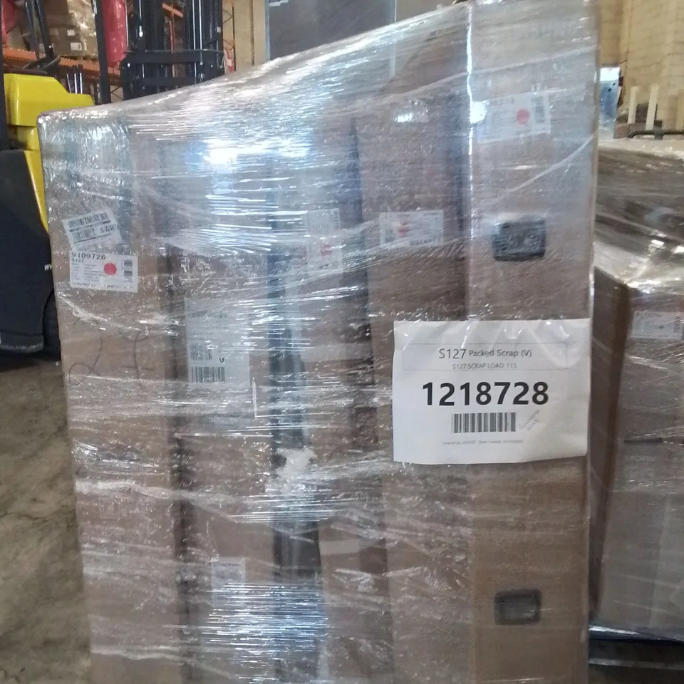 PALLET CONTAINING APPROXIMATELY 5 DAMAGED TVS