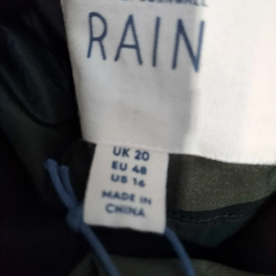 UK 20 SEA SALT CORNWALL RAINS WATERPROOF RAINCOAT – BLACK