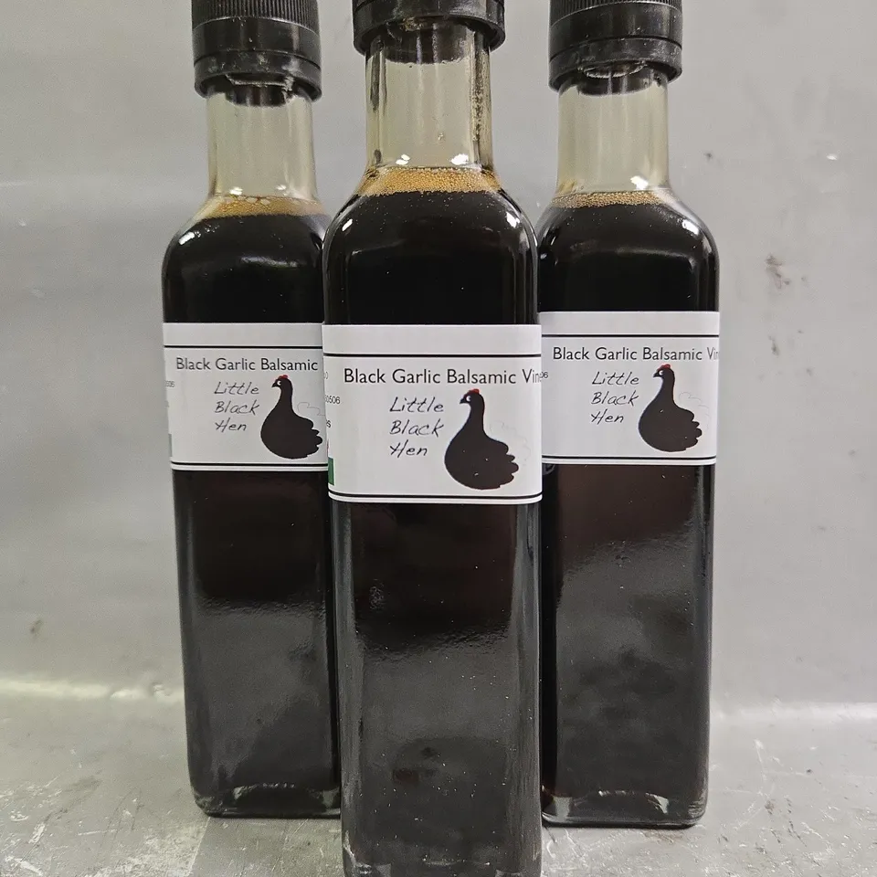 LITTLE BLACK HEN SET OF 6 BLACK GARLIC BALSAMIC VINEGAR (250ML)