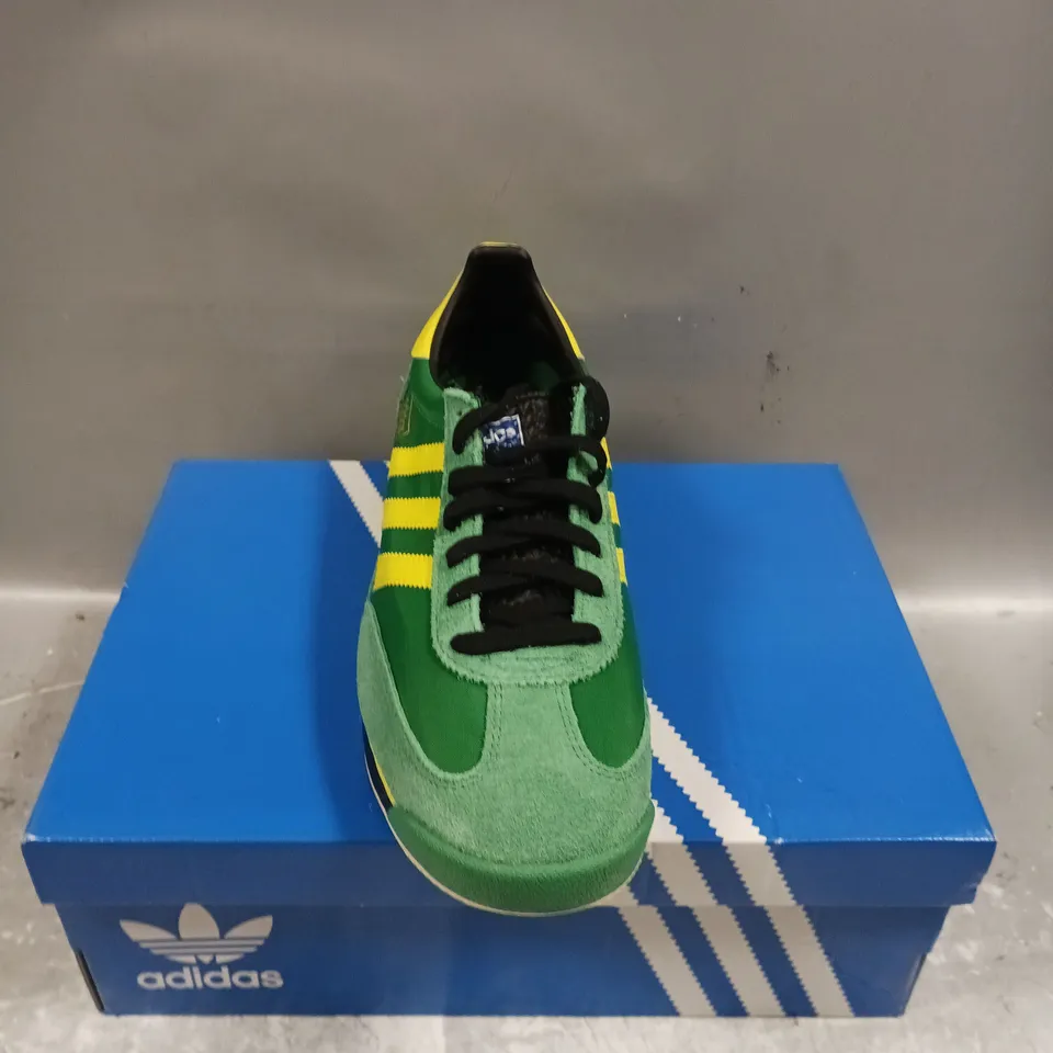 BOXED PAIR OF ADIDAS SL '72 TRAINERS - 9