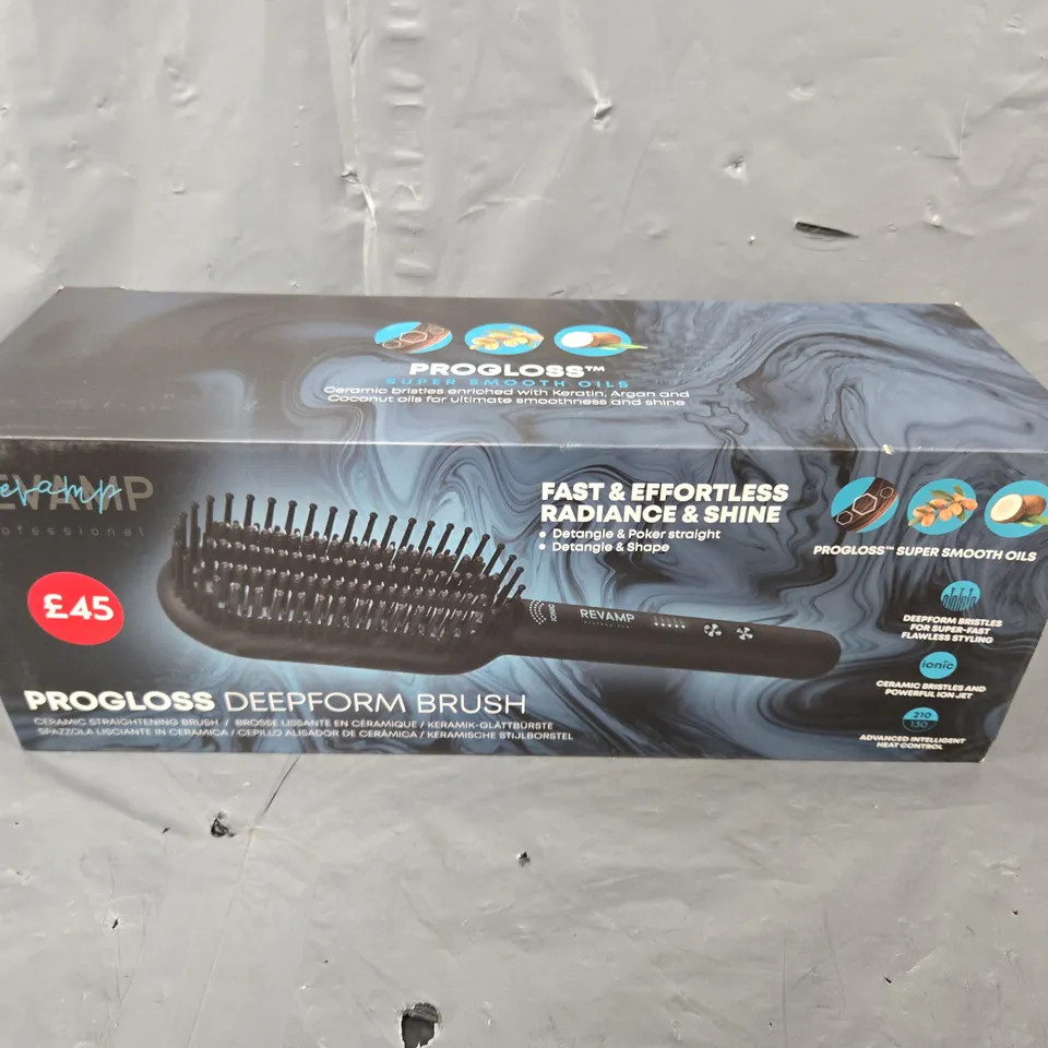 BOXED REVAMP PROGLOSS DEEPFORM BRUSH CERAMIC STRAIGHTENING BRUSH