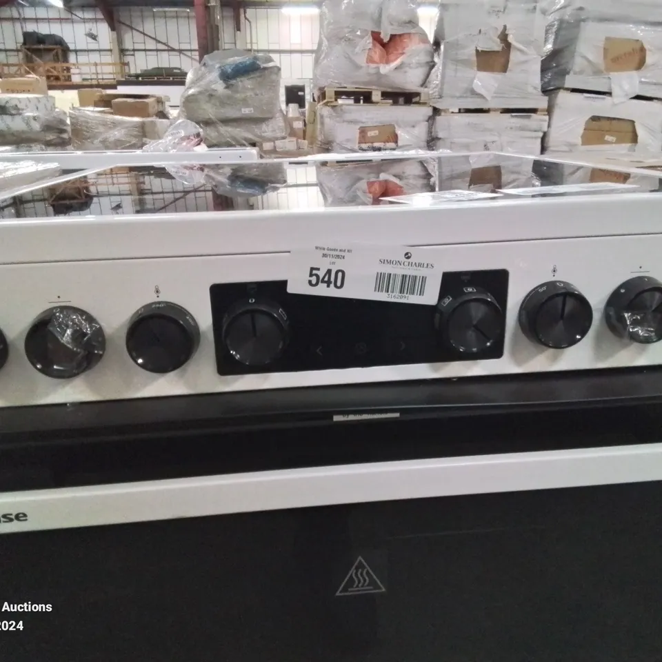 HISENNSE ELECTRIC DOUBLE OVEN AND HOBS 