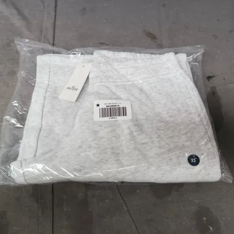 BAGGED HOLLISTER FLEECED JOGGERS - SIZE XS