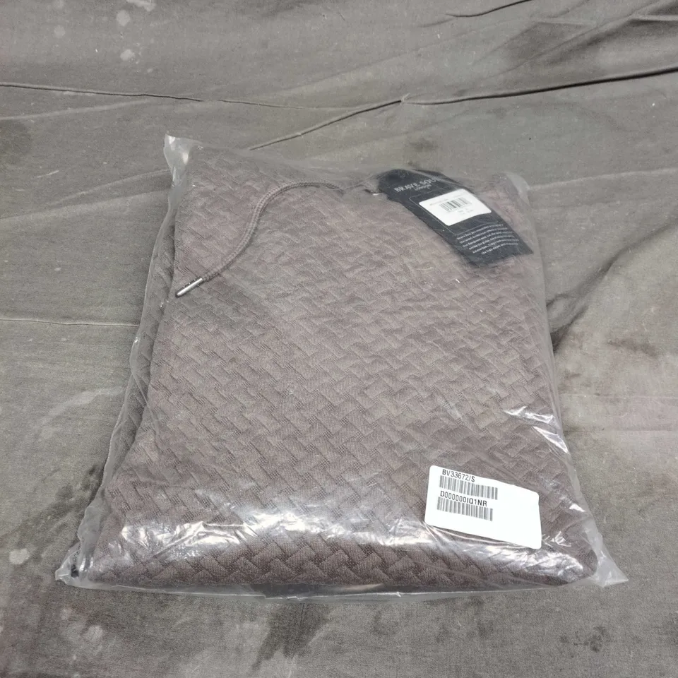 BRAVE SOUL LONDON TEXTURED HOODED JUMPER IN TAUPE – SIZE S
