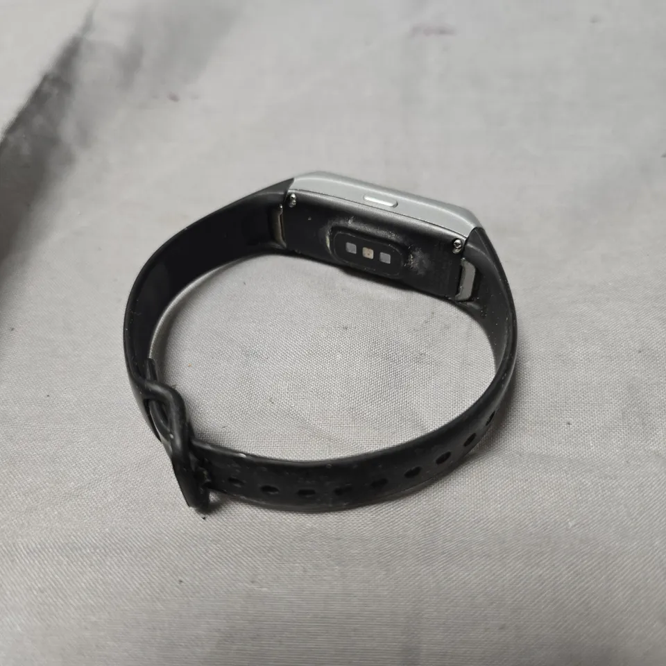 SAMSUNG FIT FITNESS BAND – BLACK STRAP SM-R370