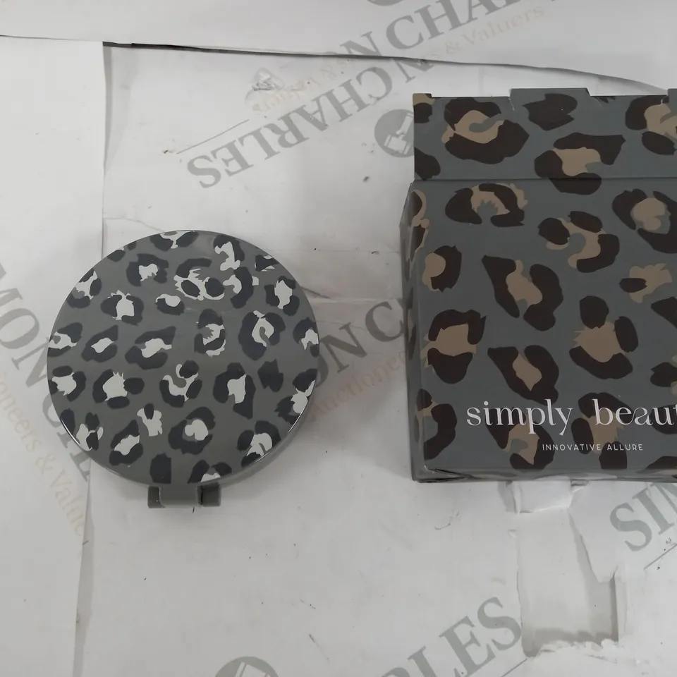 SIMPLY BEAUTY FOLDING TRIO MIRROR LEOPARD PRINT 