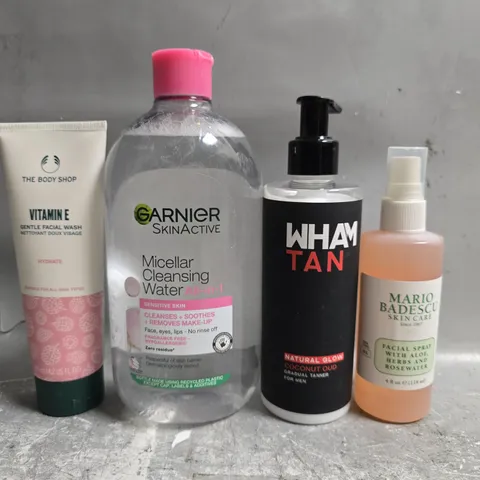 APPROXIMATELY 15 ASSORTED HEAL & BEAUTY/COSMETIC ITEMS TO INCLUDE FACIAL SPRAY, GRADUAL TANNER, ETC