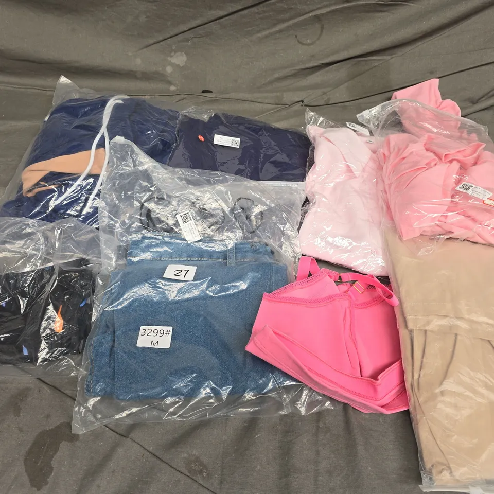 APPROXIMATELY 35 ASSORTED CLOTHING ITEMS IN VARIOUS SIZES, STYLES & COLOURS TO INCLUDE JEANS, TOPS, PANTS, ETC - COLLECTION ONLY