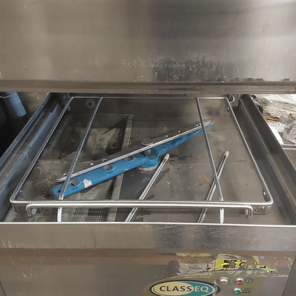 CLASSEQ HYDRO 957 COMMERCIAL PASS THROUGH DISHWASHER