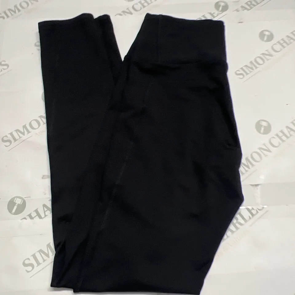 GYMSHARK TRAINING LEGGINGS IN BLACK SIZE S
