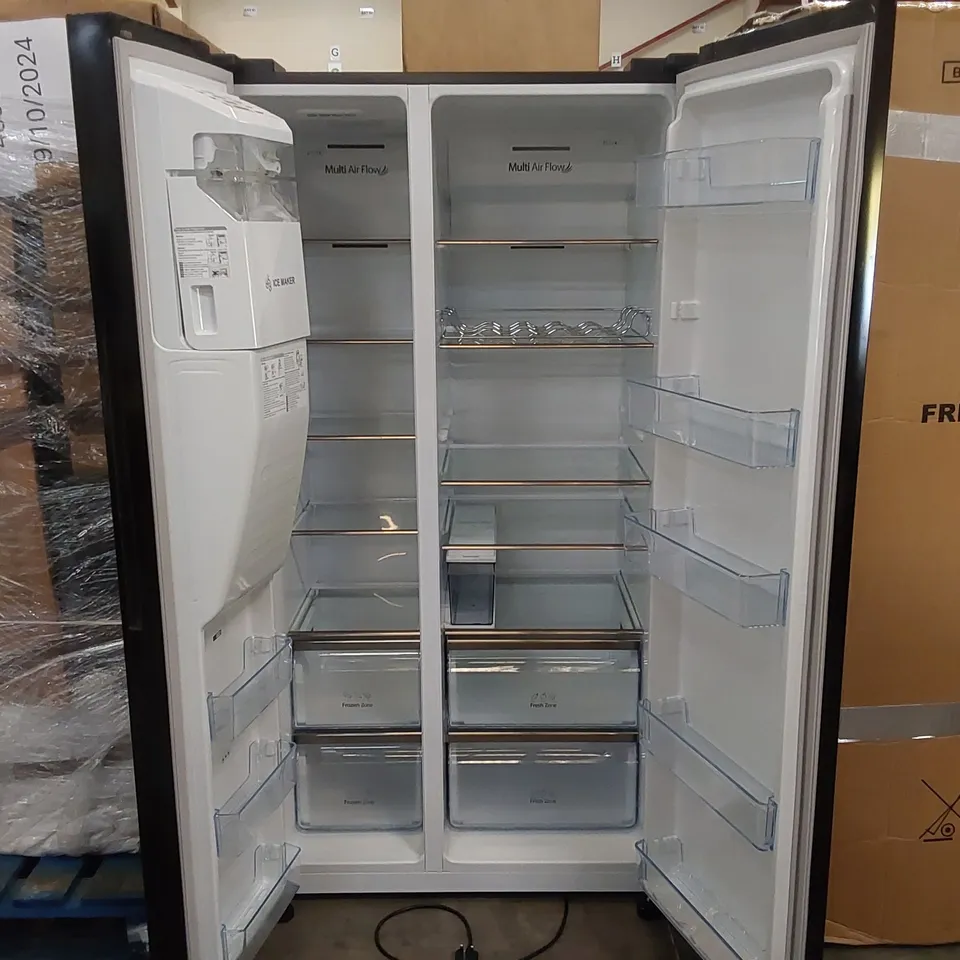 HISENSE RS694N4TBE FREESTANDING AMERICAN SIDE-BY-SIDE DOOR AMERICAN FRIDGE FREEZER 562L, BLACK, WITH NON-PLUMBED WATER AND ICE DISPENSER, BLACK, 91 × 178.65 × 68.9 CM (W×H×D) [ENERGY CLASS E]