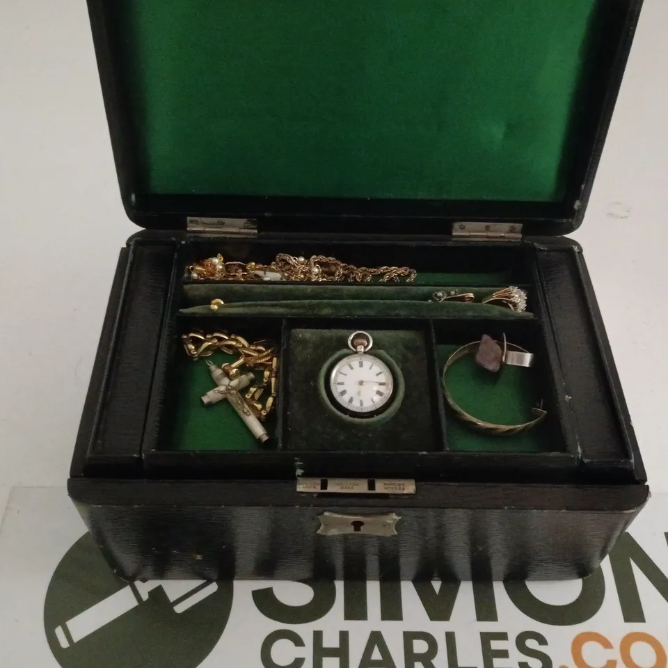 VINTAGE JEWELLERY CASE WITH A VARIETY OF ITEMS OF VARIOUS STYLES AND SIZES INSIDE TO INCLUDE POCKET WATCH ETC