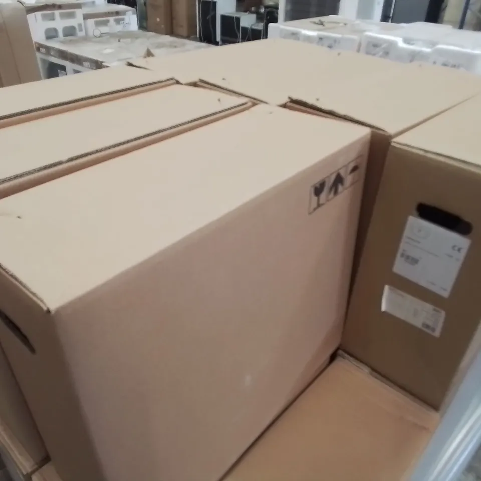 LOT OF 8 BOXED AS NEW LAVABO SEREL CERAMIC 1-TAP BASINS