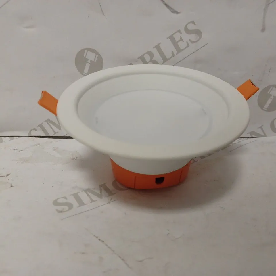 LOT OF 12 LED ROUND 3K DOWNLIGHTS (WL79000-3K)