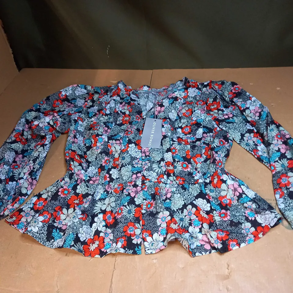 OLIVER BONAS FLORAL TOP SIZE UNSPECIFIED