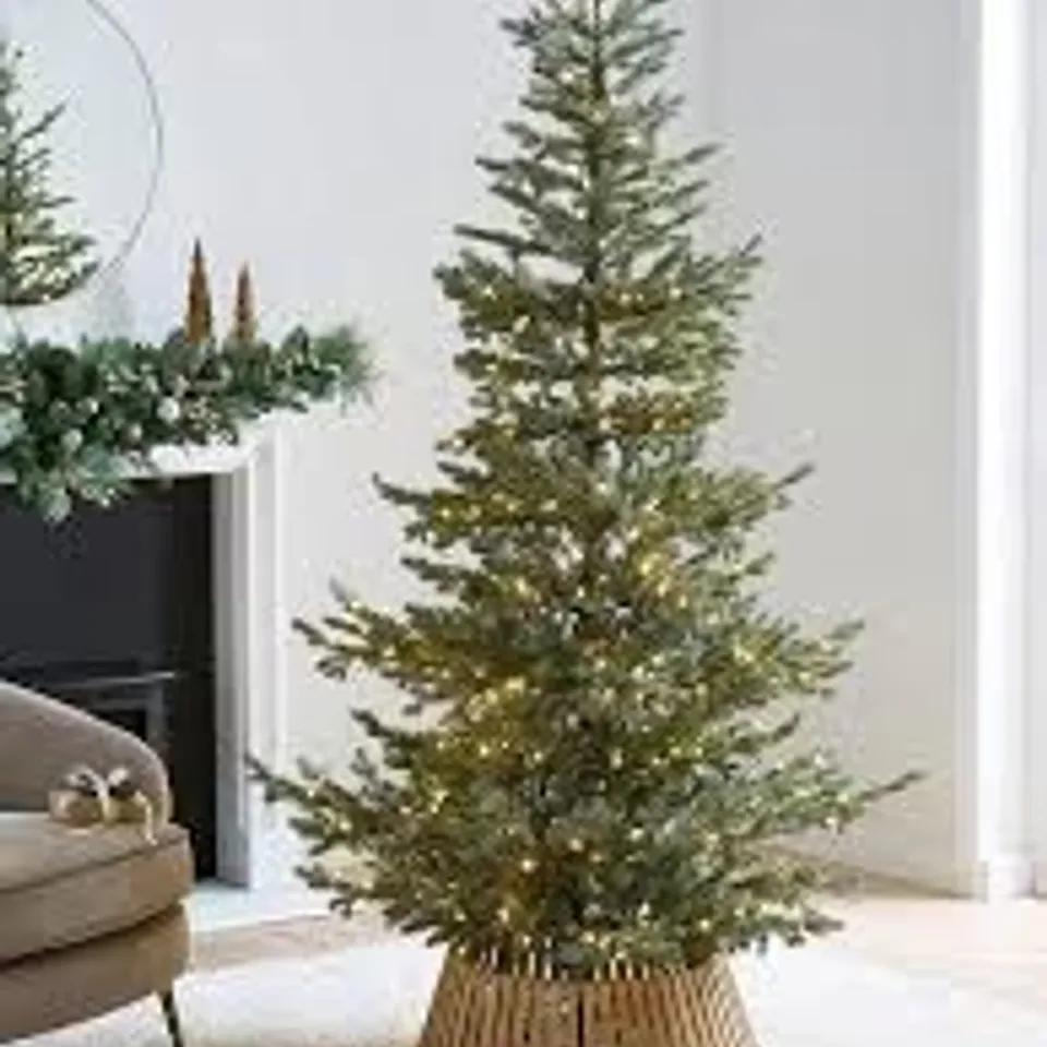 BOXED 6FT ELEGANCE PRE LIT CHRISTMAS TREE - COLLECTION ONLY