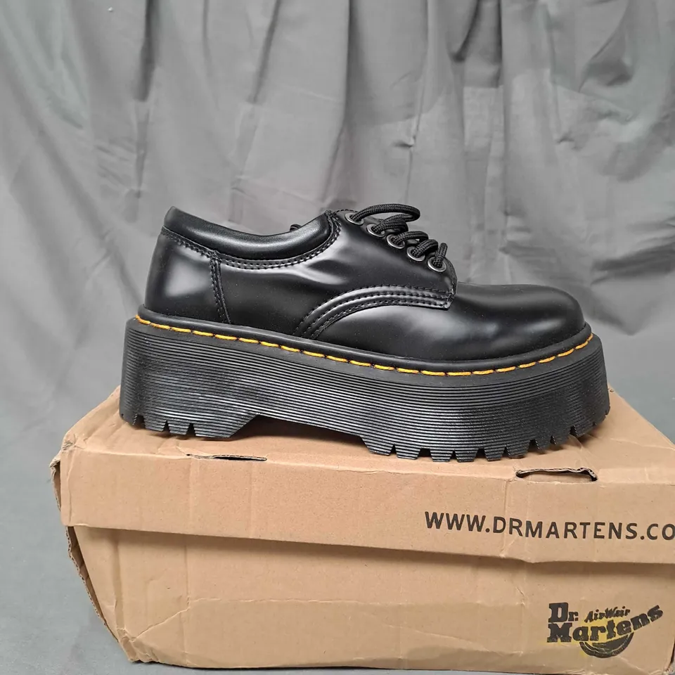 BOXED PAIR OF DR MARTINS WILDHORSE SHOES SIZE 3