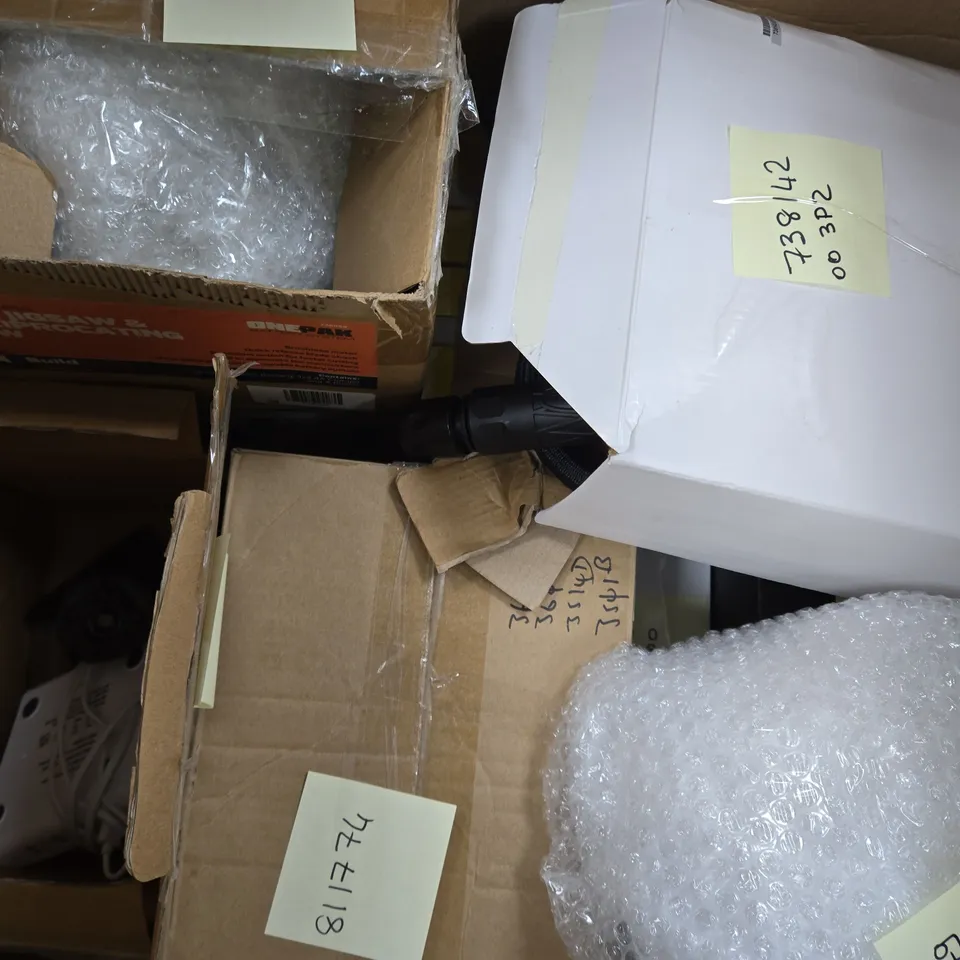 BOX OF APPROXIMATELY 10 ASSORTED HOUSEHOLD ITEMS TO INCLUDE WOLF COMBI DRILL, ETC - COLLECTION ONLY