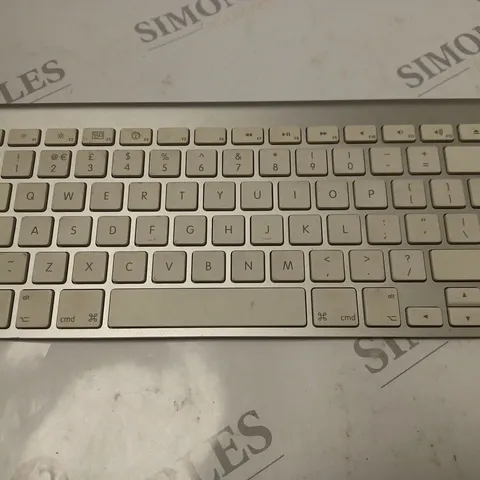APPLE WIRELESS KEYBOARD - A1255