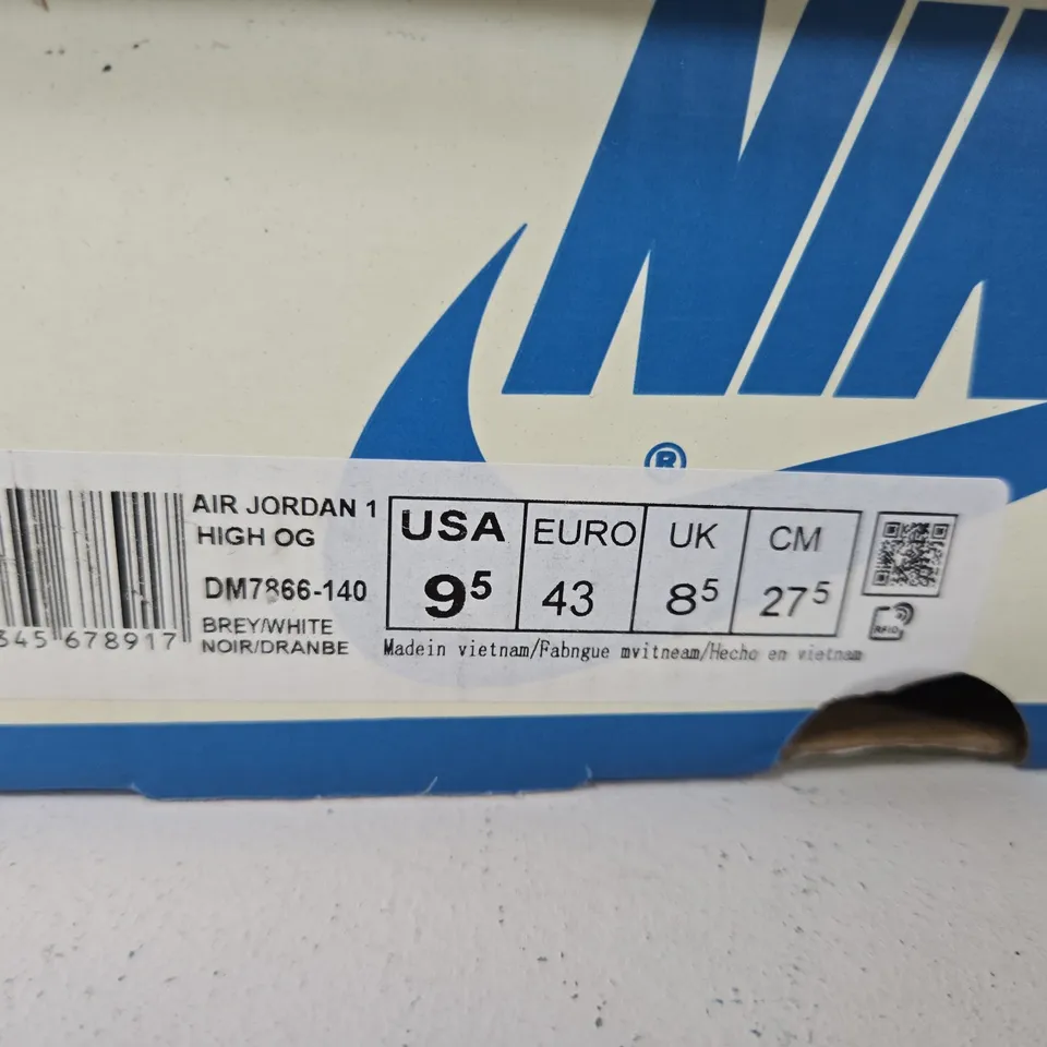 NIKE AIR JORDAN 1 HIGH OG SIZE 8.5