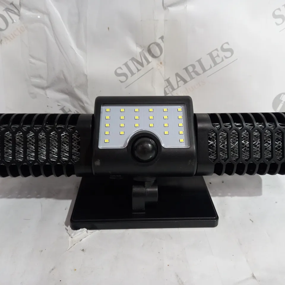 BOXED OUTLET BELL & HOWELL SOLAR ZAPPER