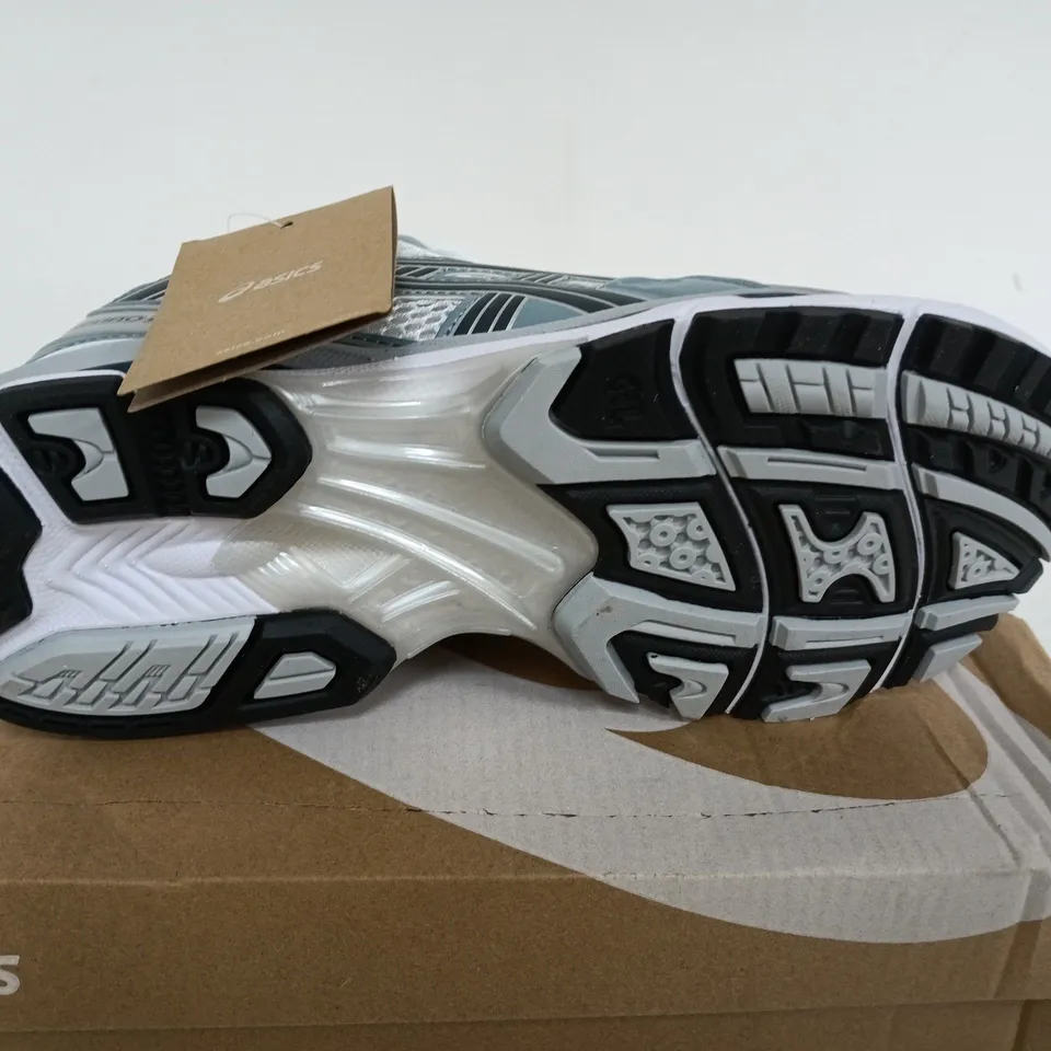 OASICS GEL-KAYANO 14 (WHITE/FJORD GREY) SIZE 8.5