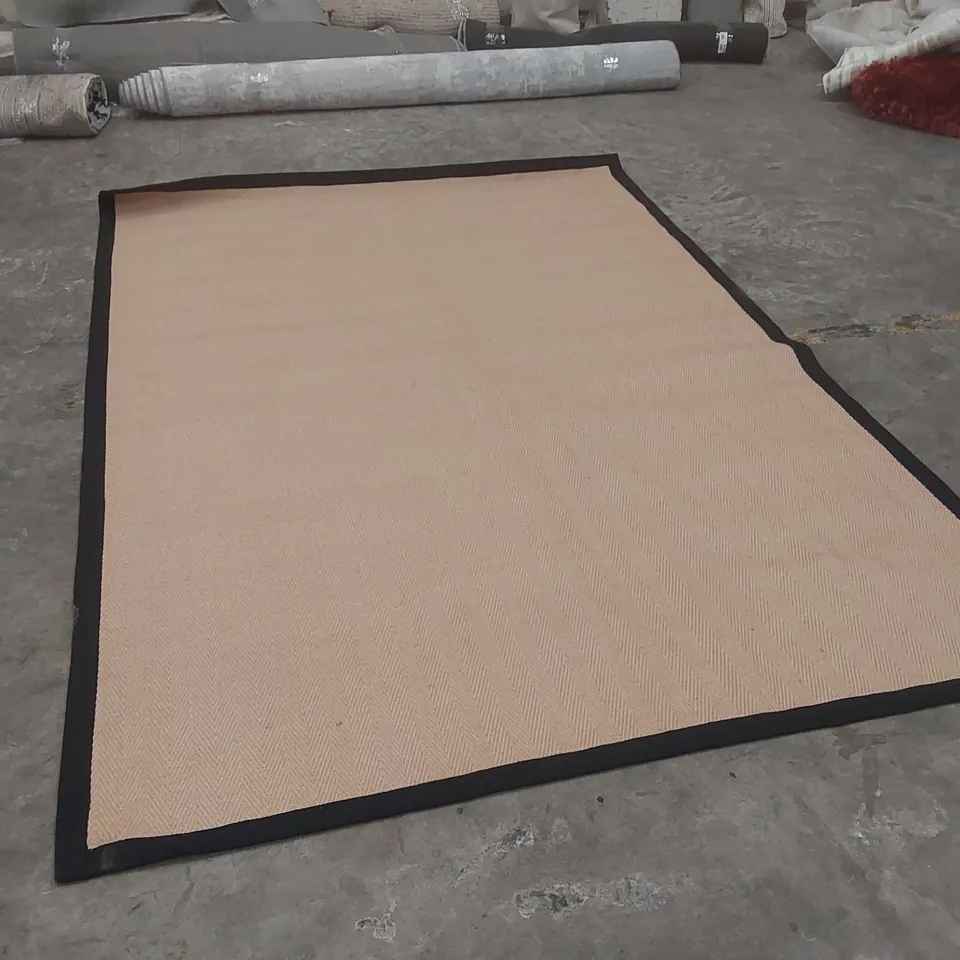 QUALITY DESIGNER AREA RUG - APPROXIMATELY 285 x 200cm