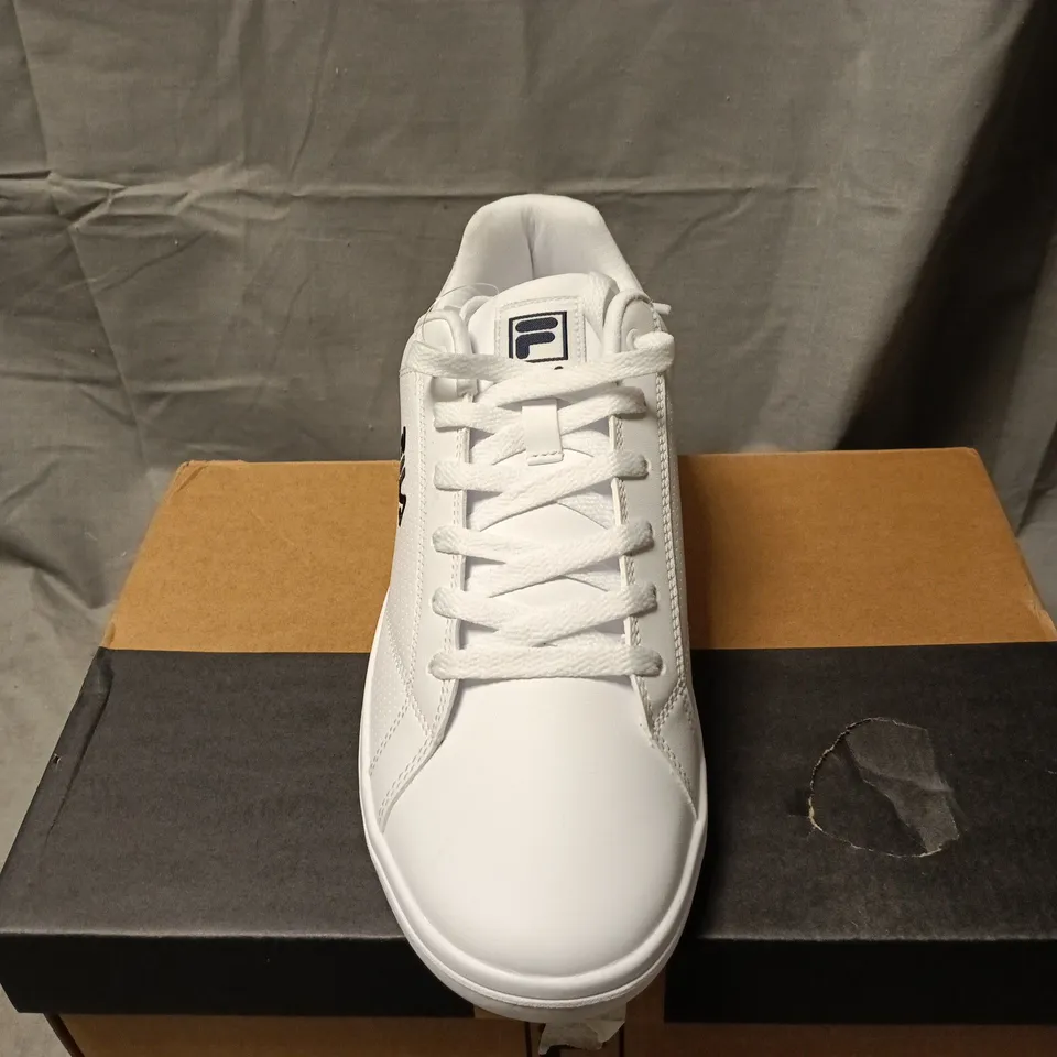 FILA WHITE TRAINERS SIZE 9