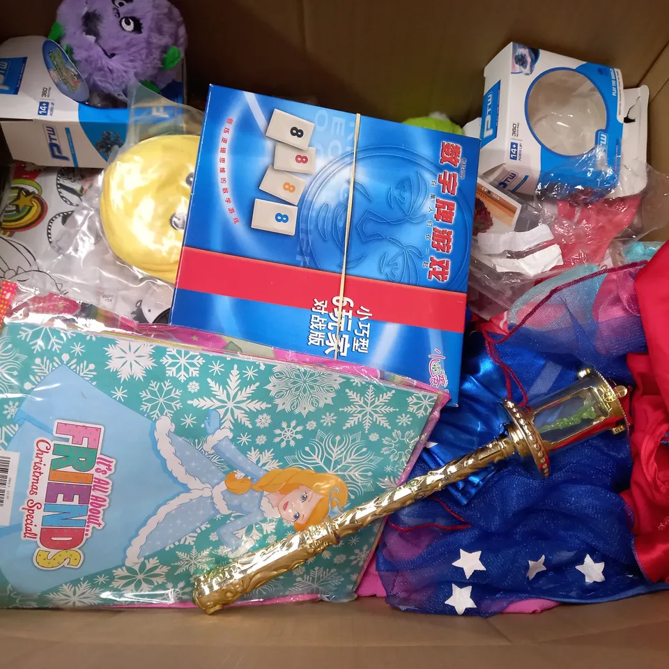 BOX OF APPROX 15 ASSORTED TOYS TO INCLUDE - JELLY CATS BOOK - LE-NING SWIMMING GOGGLES - PRESS THE DINOSAUR ECT