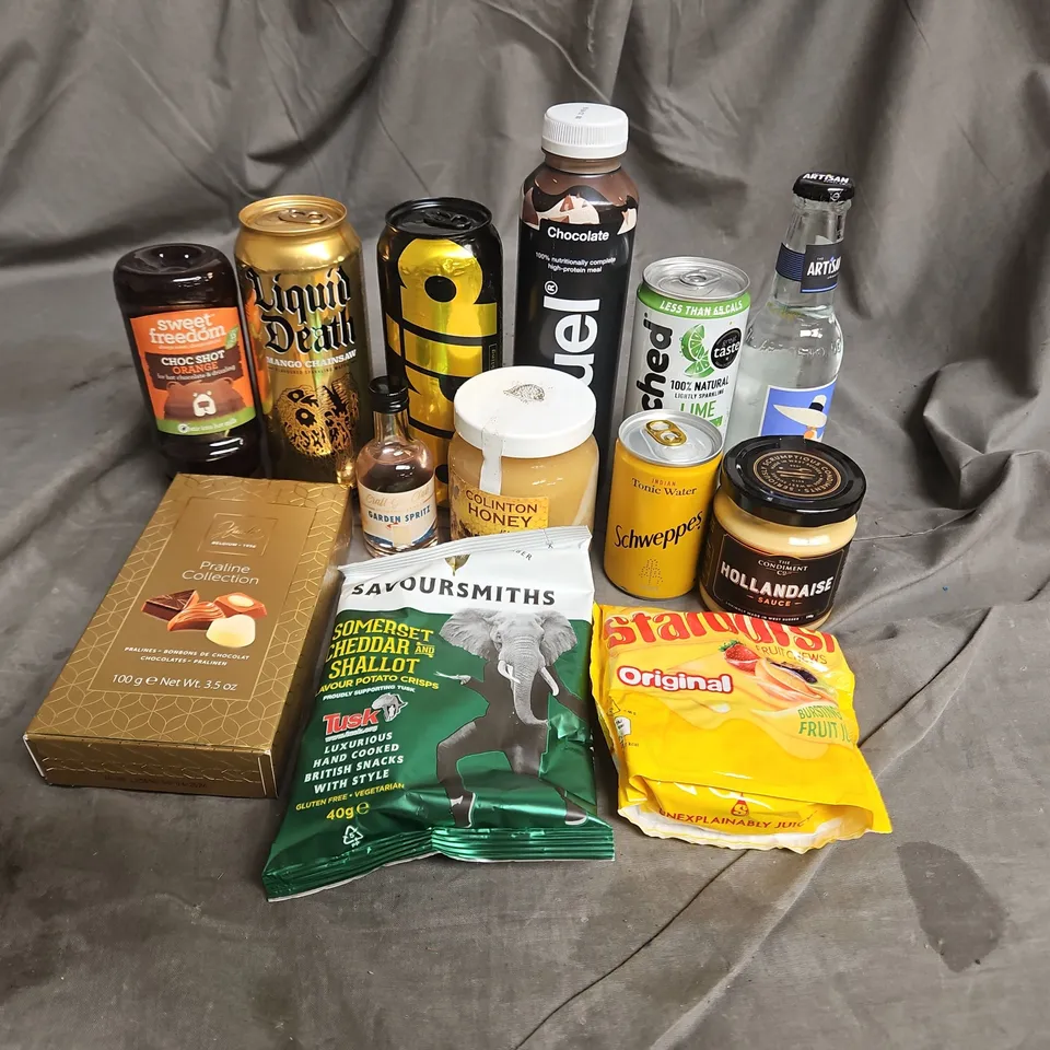APPROXIMATELY 10 ASSORTED FOOD ITEMS TO INCLUDE - HUEL CHOCOLATER, LIQUID DEATH MANGO CHAINSAW, SWEET FREDOM CHOSHOT ORANGE, ETC - COLLECTION ONLY