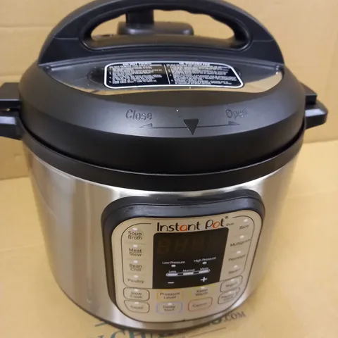 INSTANT POT DUO SMART PRESSURE COOKER