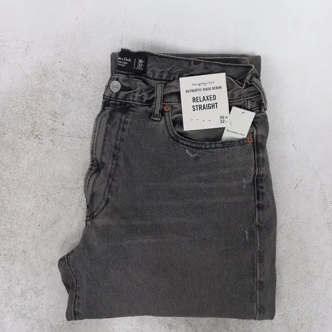 ABERCROMBIE & FITCH AUTHENTIC RIGID DENIM RELAXED STRAIGHT JEANS IN GREY SIZE 36/32