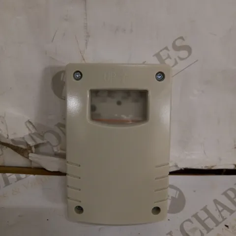 10A OUTDOOR RATED WALL MOUNTED PHOTOCELL