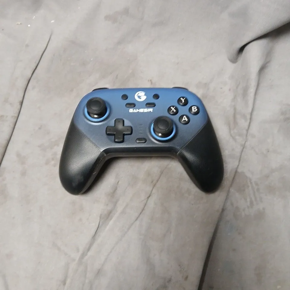 GAMESIR WIRELESS BLUETOOTH GAME CONTROLLER – BLUE/BLACK