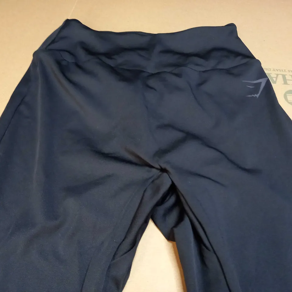 GYMSHARK STRETCH JOGGERS IN BLACK - SMALL