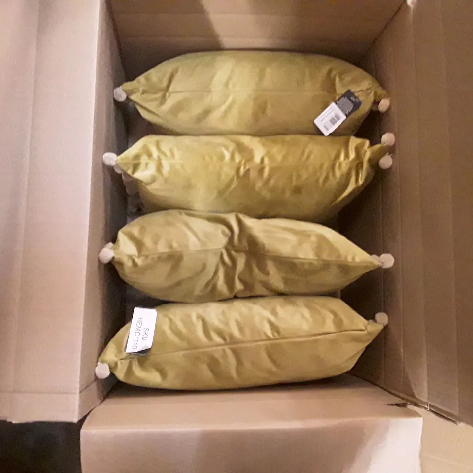 BOX CONTAINING 6 PAOLETTI CUSHIONS - GREEN