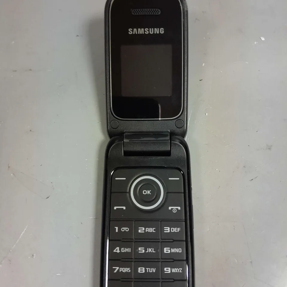 SAMSUNG GT-E1190 FLIP MOBILE PHONE 