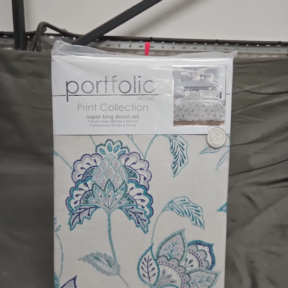 PORTFOLIO HOME SUPER KING DUVET SET