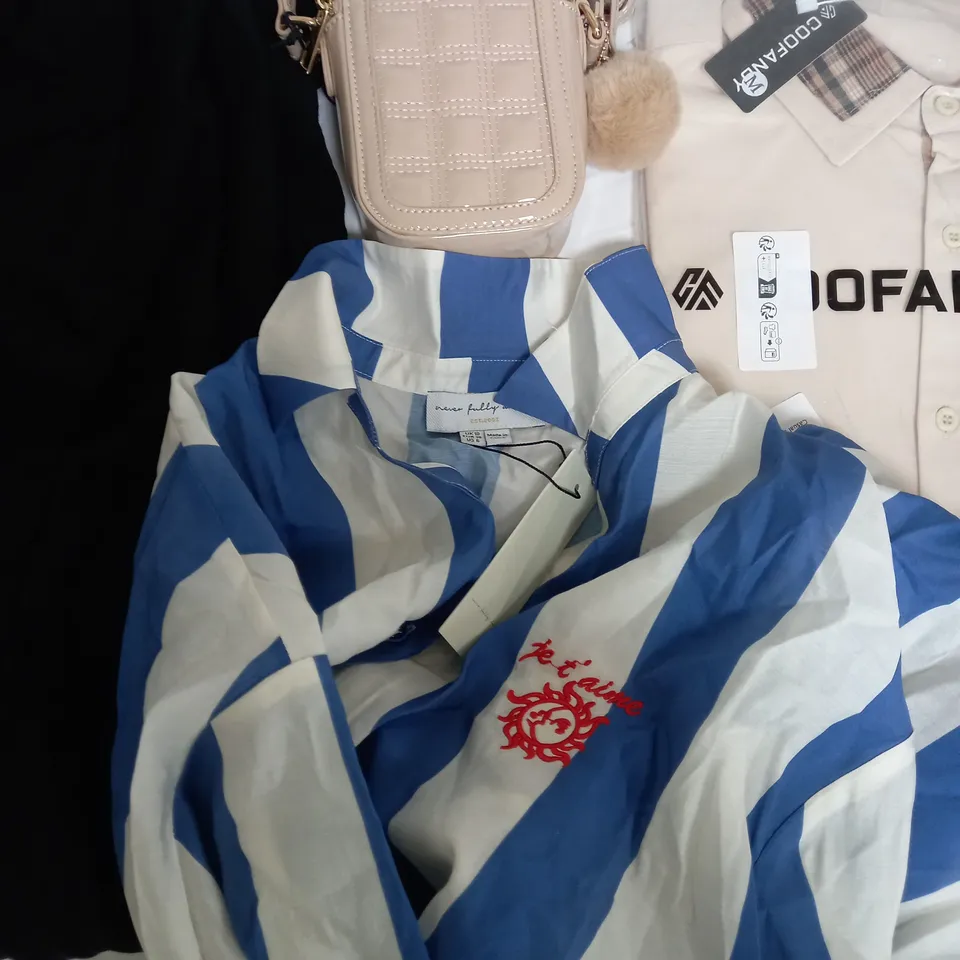 BOX OF APPROXIMATELY 25 ASSORTED CLOTHING ITEMS TO INCUDE - SHIRT , BAG , TROUSERS  ETC
