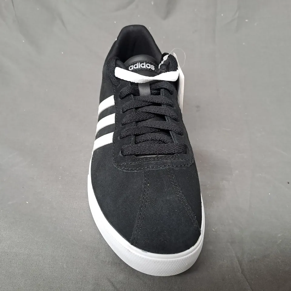 PAIR OF ADIDAS COURTSET SHOES IN BLACK/WHITE UK SIZE 7